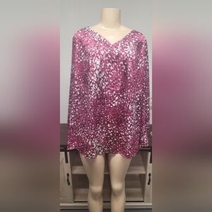 NWT Beautiful Fashion Bug Flowing Silky-Smooth Feel Top 3X